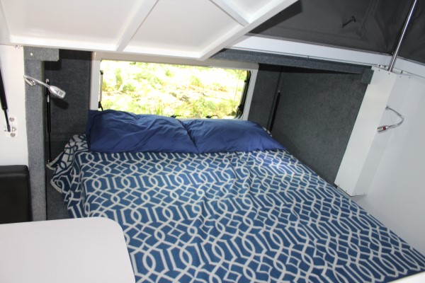 blue tongue xh13 hybrid caravan double bed comfort