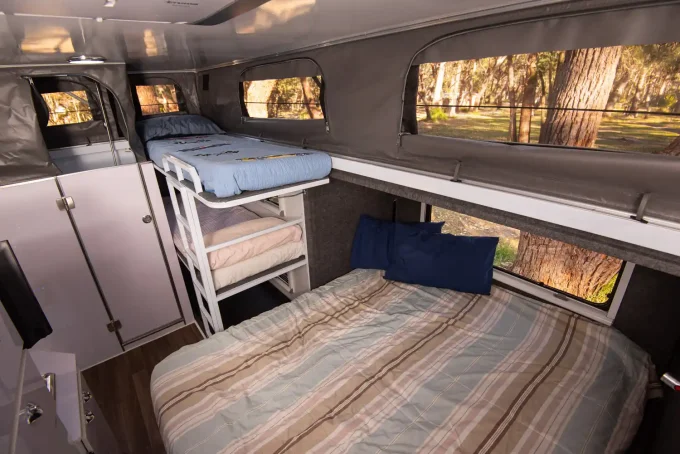 blue tongue camper xh16 hybrid caravan triple bunk