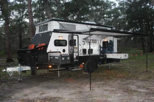 blue tongue rx16 hybrid caravan Awnlux electric awning
