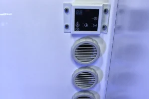 blue tongue XH13L hybrid caravan