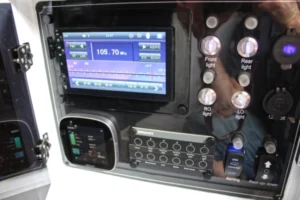 blue-tongue-hybrid-caravan-xh16L-electric-operations