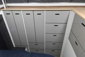 blue tongue hybrid caravan xh16l interior storage