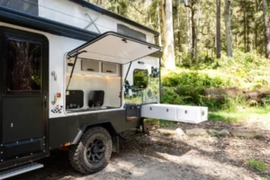 Always ready outdoor kitchen