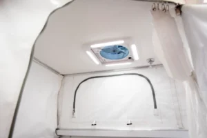 Ensuite with extractor fan