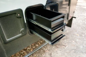 blue-tongue-hybrid-rx16-storage-slides