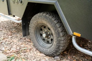 blue tongue hybrid XHL alloy wheels with mud terrain tyres