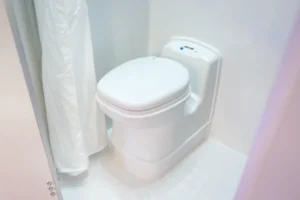blue tongue hybrid XHL ensuite with cassette toilet
