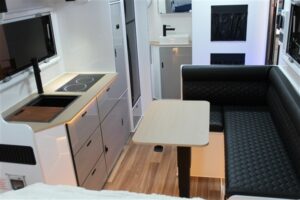 Kitchen Lounge